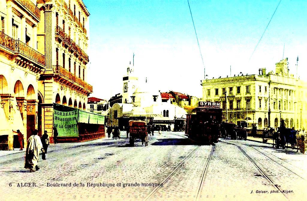 Alger - Place de la Republique.jpg